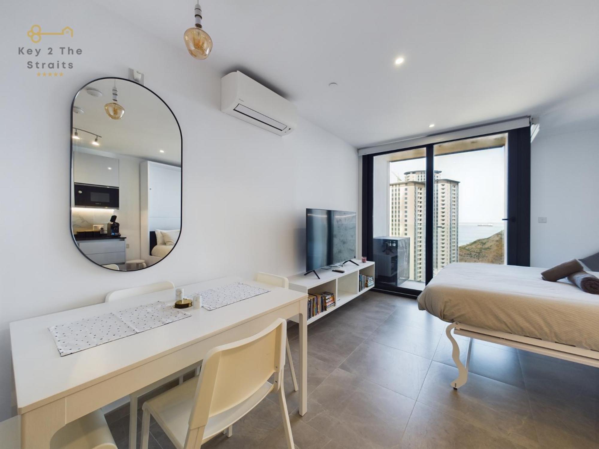 Luxury Sunrise Beach And Oceanview Room With Balcony Gibraltar Exterior photo